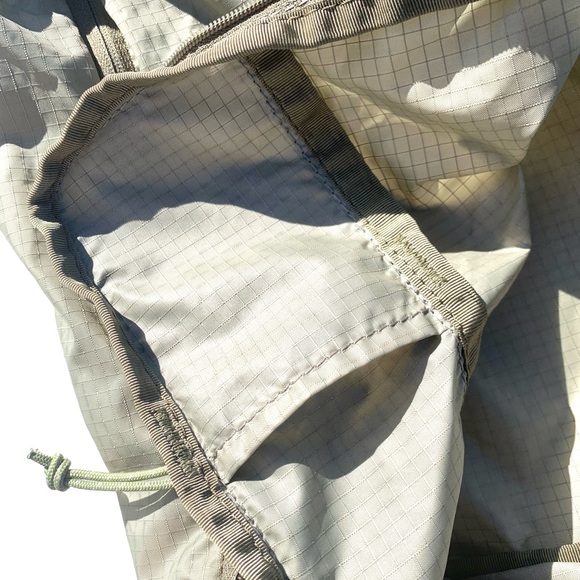 REI Olive Gray Travel Packing Cube Bag Expandable Zipper - Picture 7 of 12